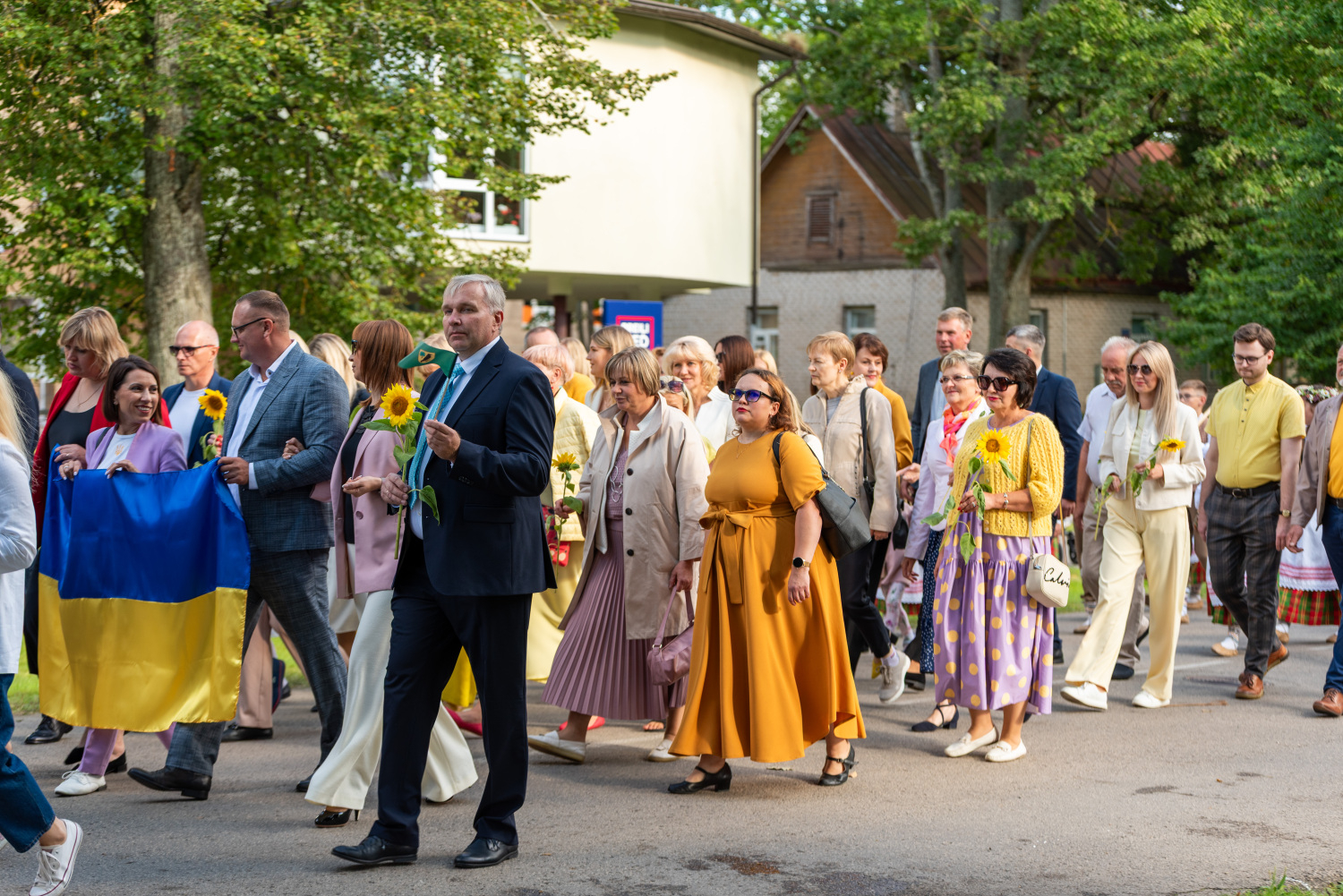 Preiļu pilsētas svētku gājiens “Pievieno sev sauli!”