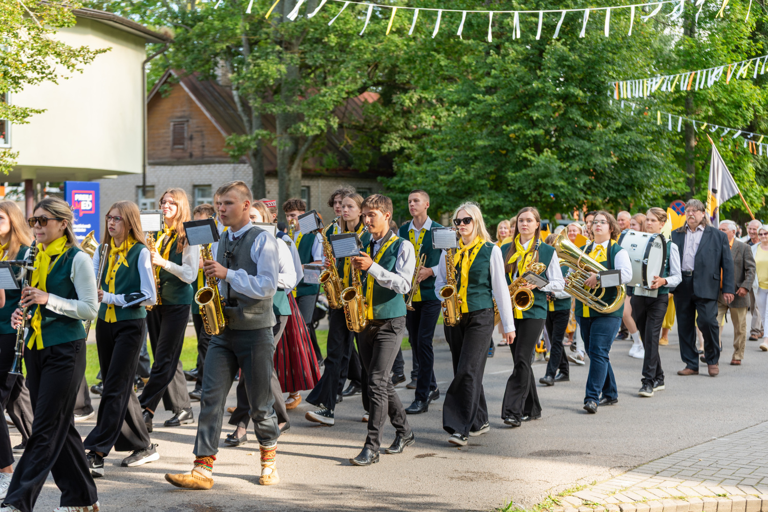 Preiļu pilsētas svētku gājiens “Pievieno sev sauli!”