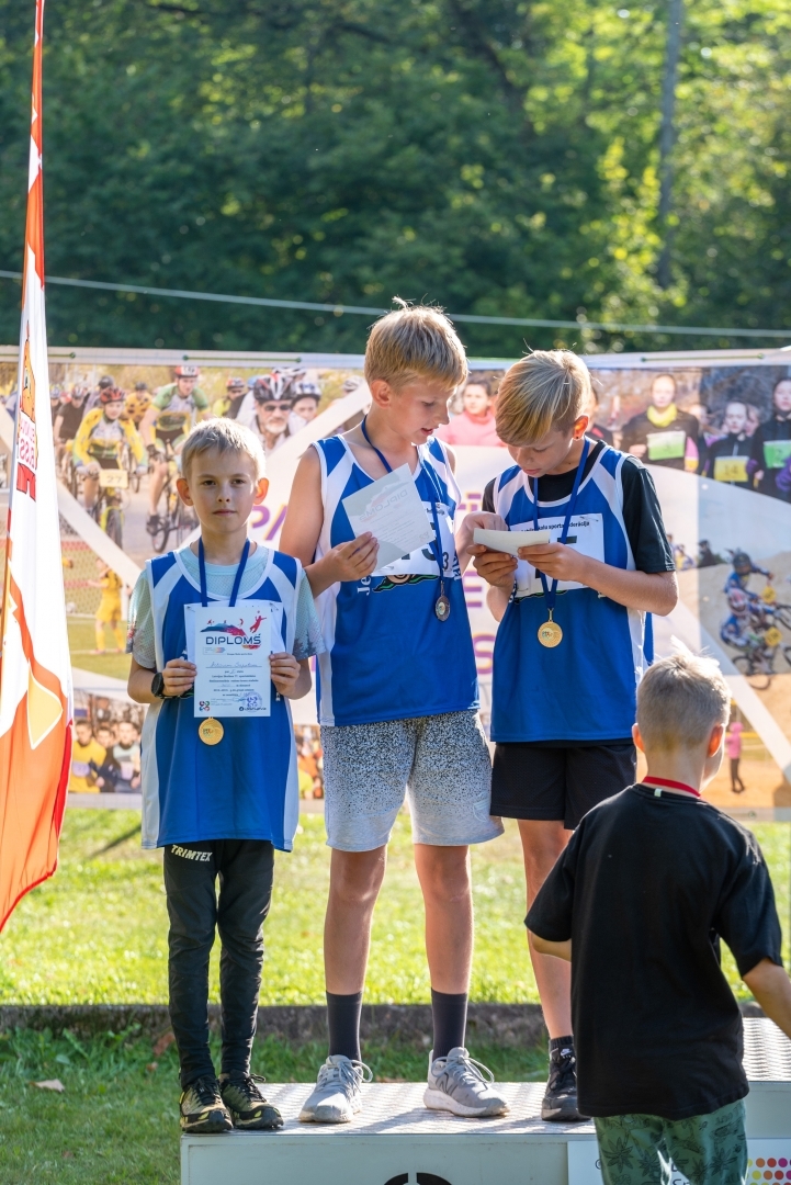 Latvijas skolēnu 77. spartakiāde rudens krosa stafetes