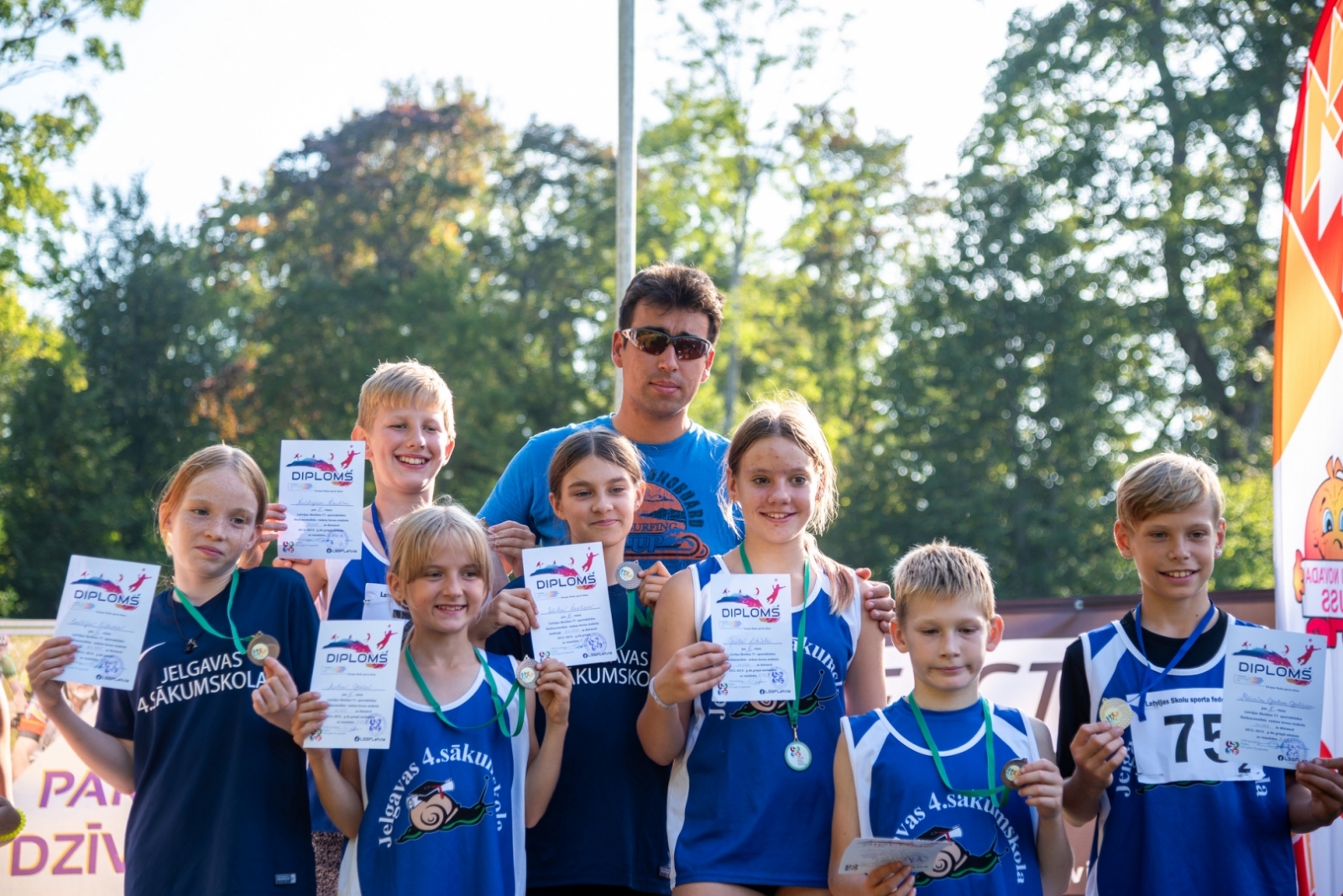 Latvijas skolēnu 77. spartakiāde rudens krosa stafetēs