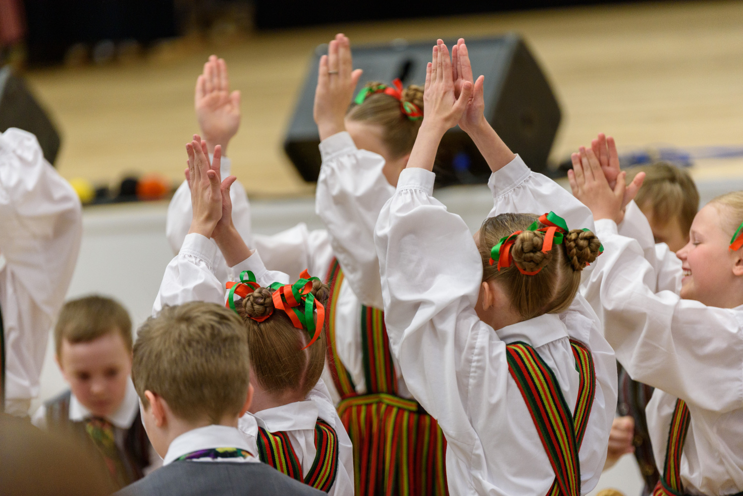 XIII Latvijas Skolu jaunatnes dziesmu un deju svētku ieskaņas koncerts “Dziesmā un dejā savīties”