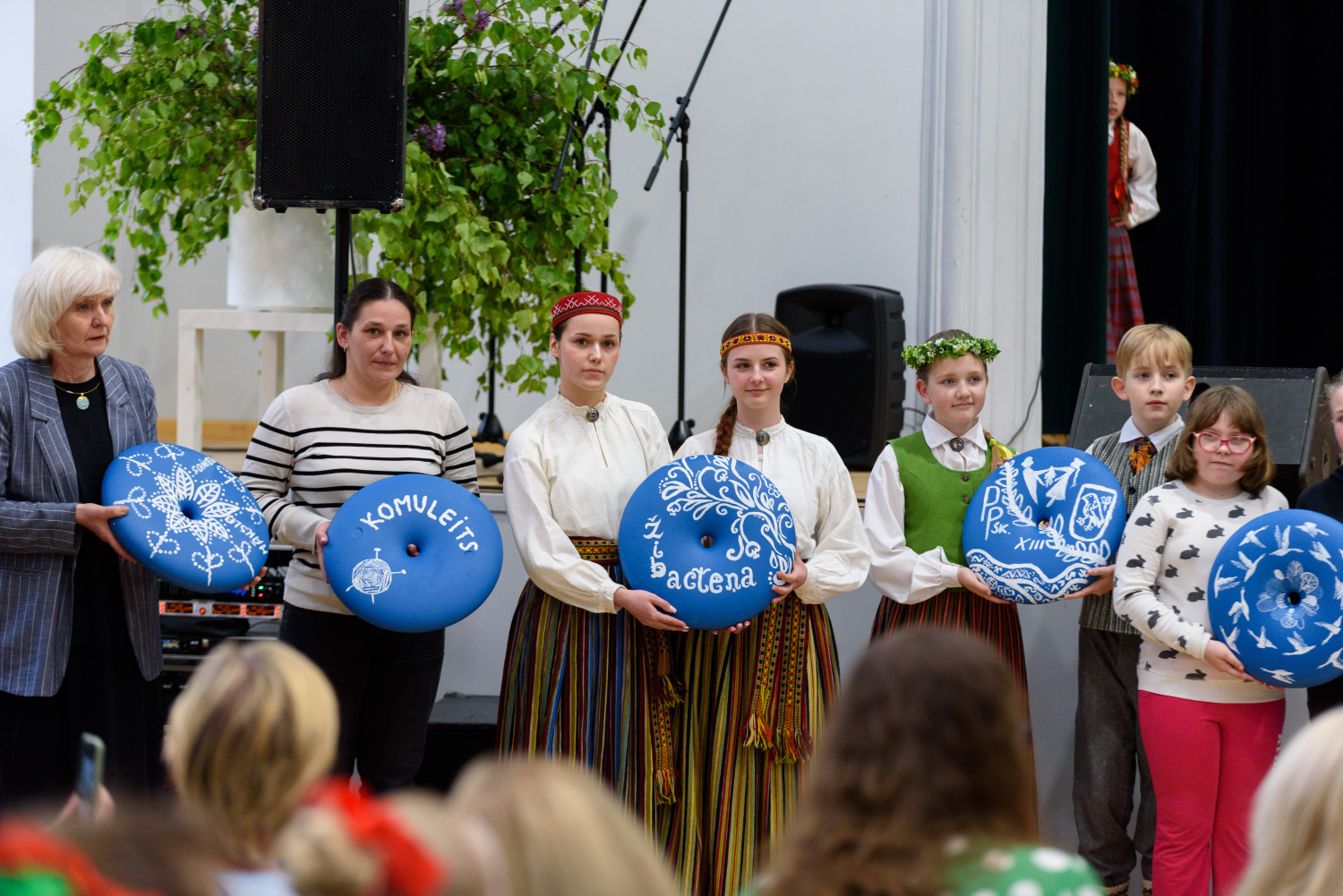 XIII Latvijas Skolu jaunatnes dziesmu un deju svētku ieskaņas koncerts “Dziesmā un dejā savīties”