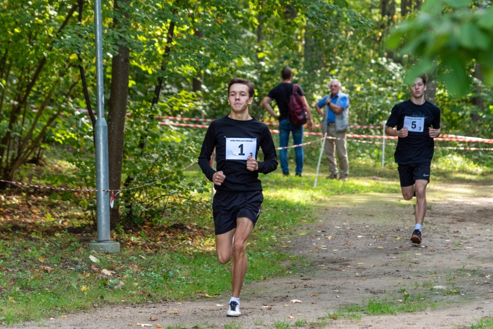 Latvijas skolēnu 77. spartakiāde rudens krosa stafetēs