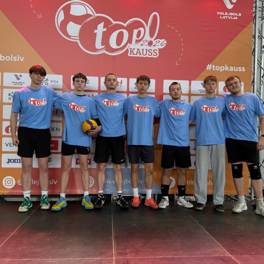 Preiļu 1. pamatskolas jaunajām volejbolistēm 2. vieta “top!” kausā