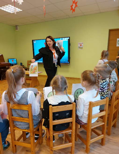 Preiļu PII “Pasaciņa” piedalījās nodarbībā “Drošības ekspedīcija”