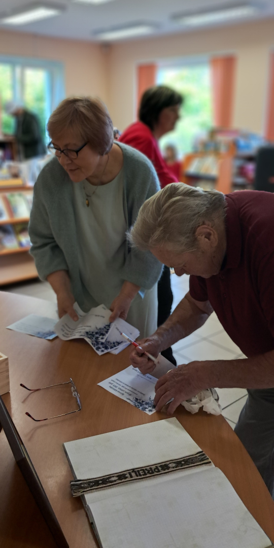 Atzīmējot Aglonas bibliotēkas 80 gadu dzimšanas dienu, īstenots mazo grantu projektu konkursa projekts “80 gadi kopā”