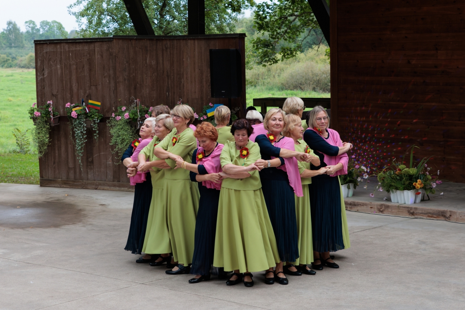 Starptautiskais senioru deju festivāls "Mēs bijām trīs māsiņas"