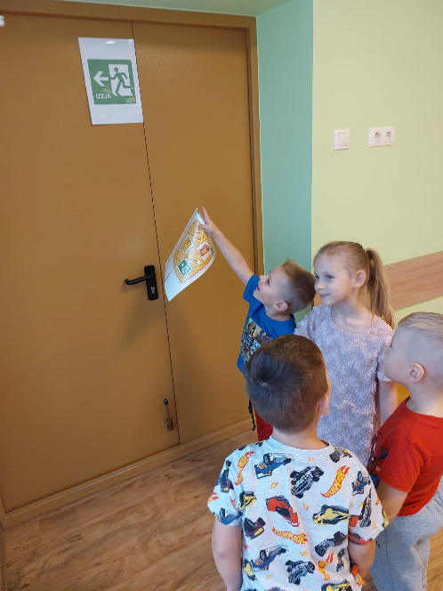 Preiļu PII “Pasaciņa” piedalījās nodarbībā “Drošības ekspedīcija”