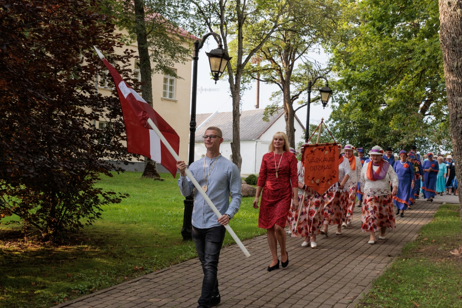 Starptautiskais senioru deju festivāls "Mēs bijām trīs māsiņas"