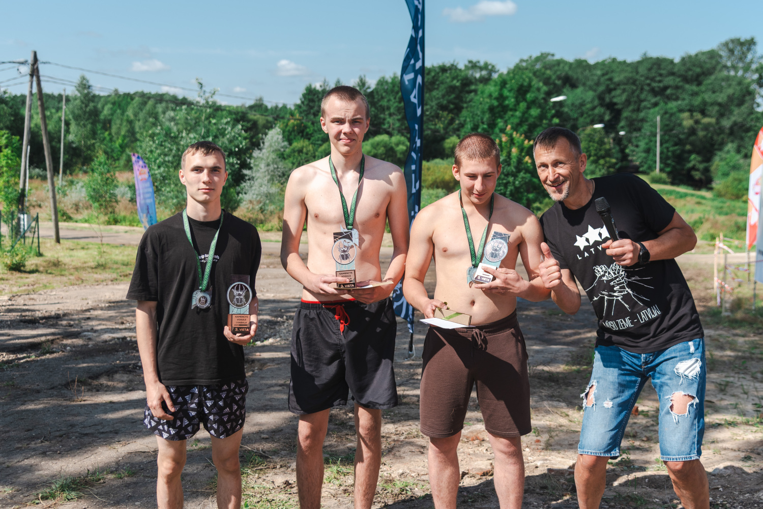 Kamencys trokū skriejīns "Voguls i Vabaļa": 