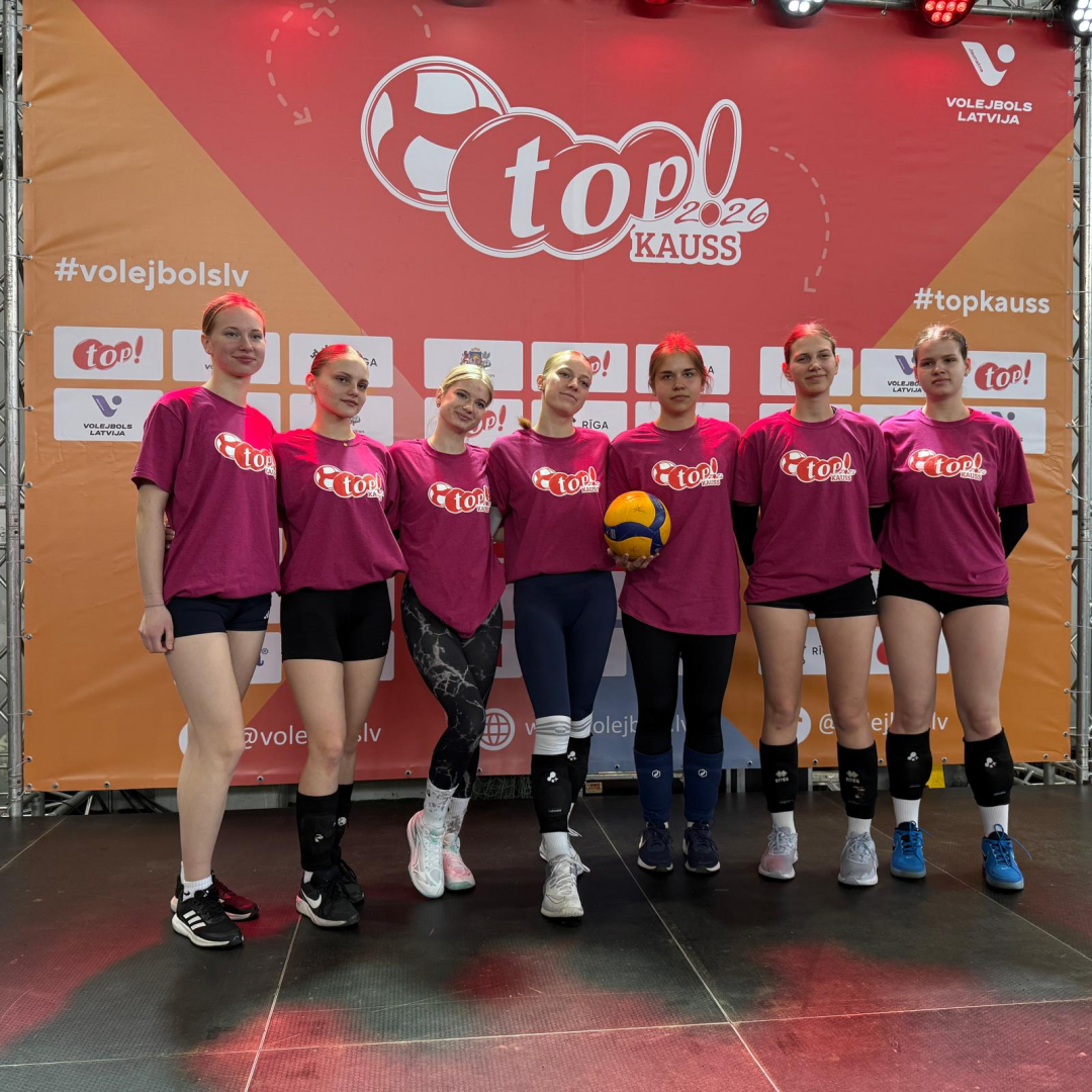 Preiļu 1. pamatskolas jaunajām volejbolistēm 2. vieta “top!” kausā