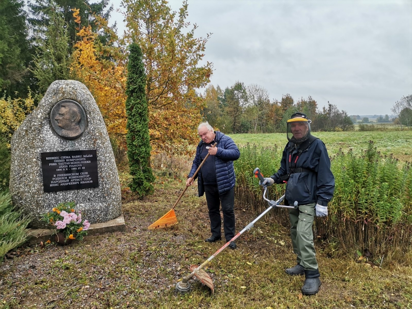 Oktobris izcilā komponista Jāņa Ivanova zīmē