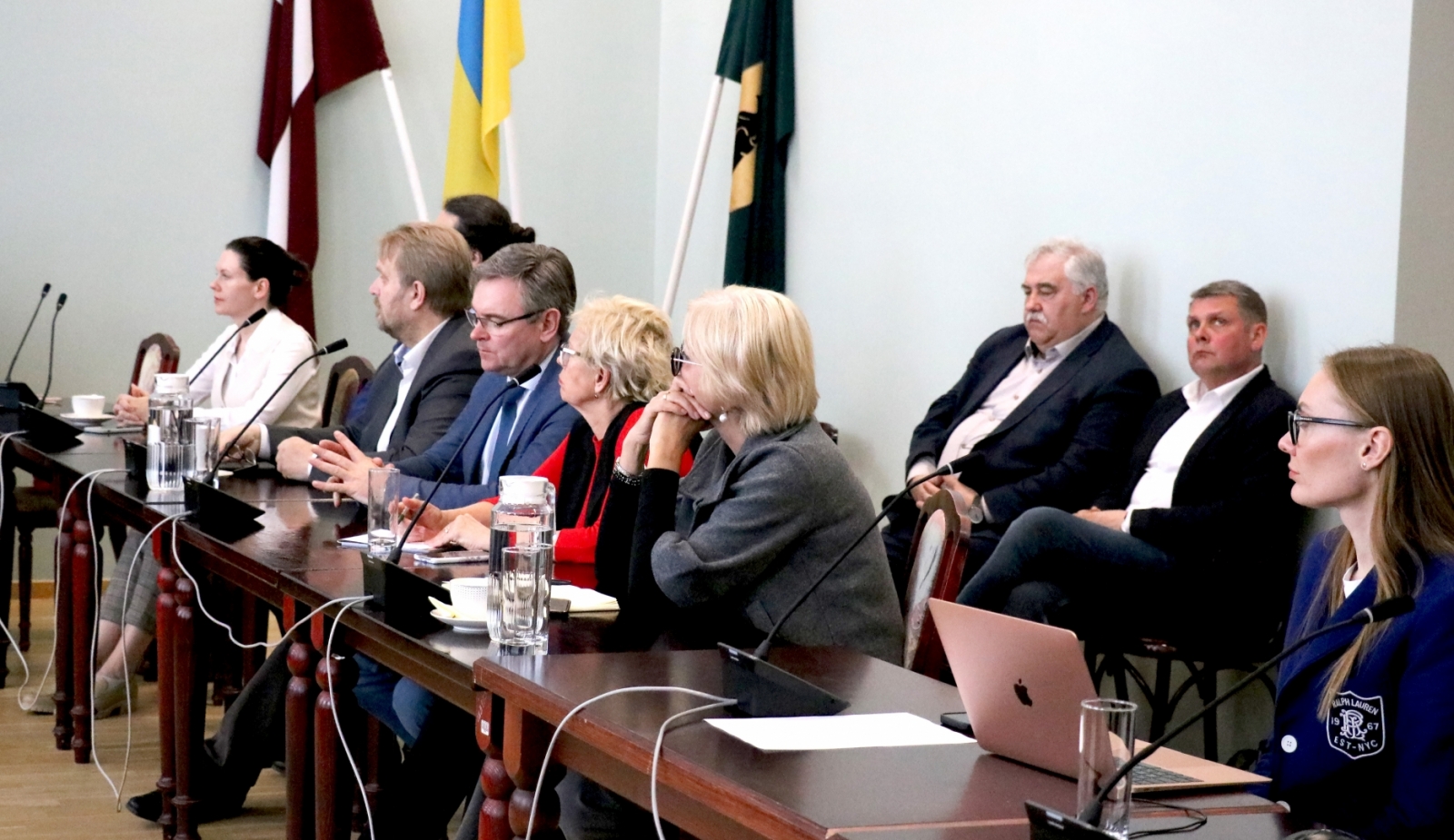 25. aprīlī Preiļos izbraukuma sēdē tikās Latvijas Republikas Saeimas Valsts pārvaldes un pašvaldības komisija