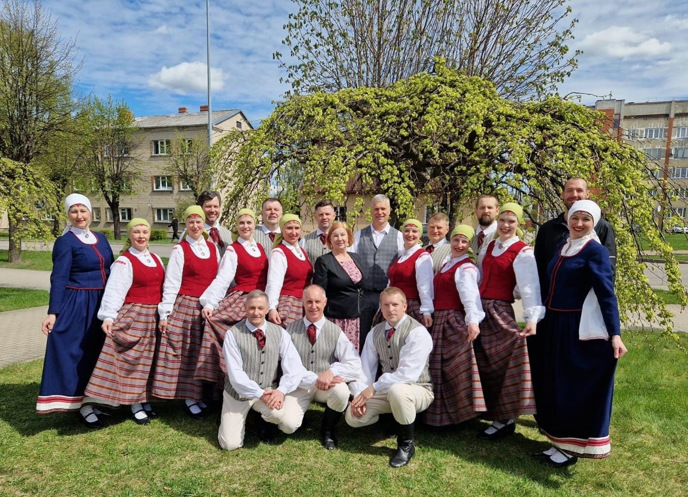 Dejotāji Preiļu un Līvānu novadu deju kolektīvu skatē