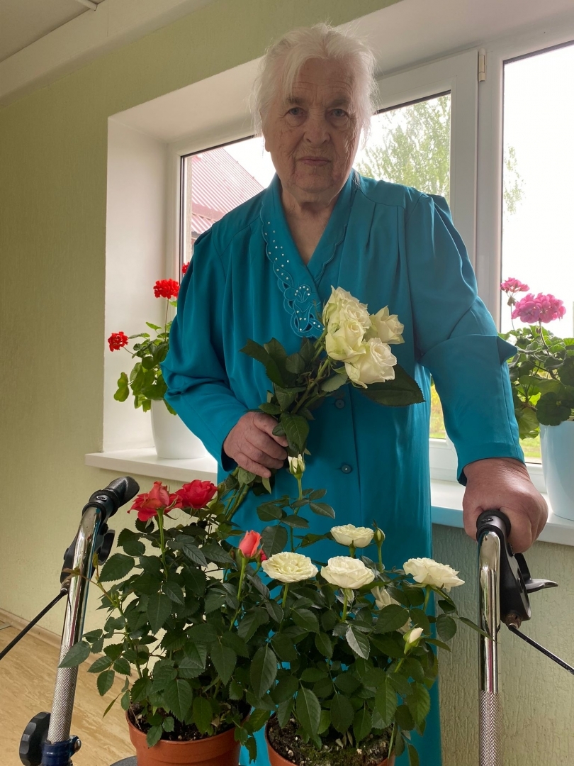 SAC “Aglona” sveic klienti Regīnu Ušacku 85 gadu jubilejā