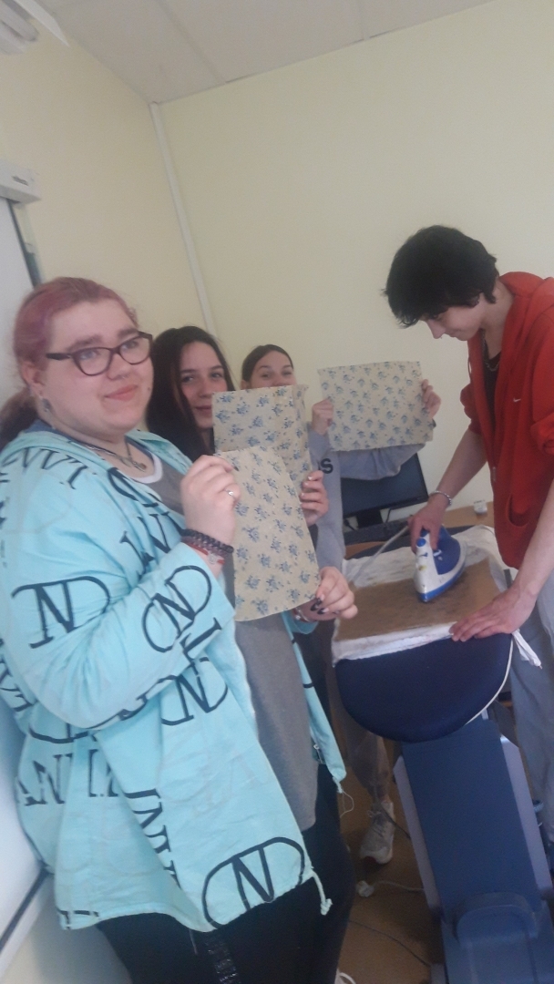 Riebiņu novada biedrība "Atspulgs L" īsteno mazo grantu projektu "Atliksim ikdienas steigu!"