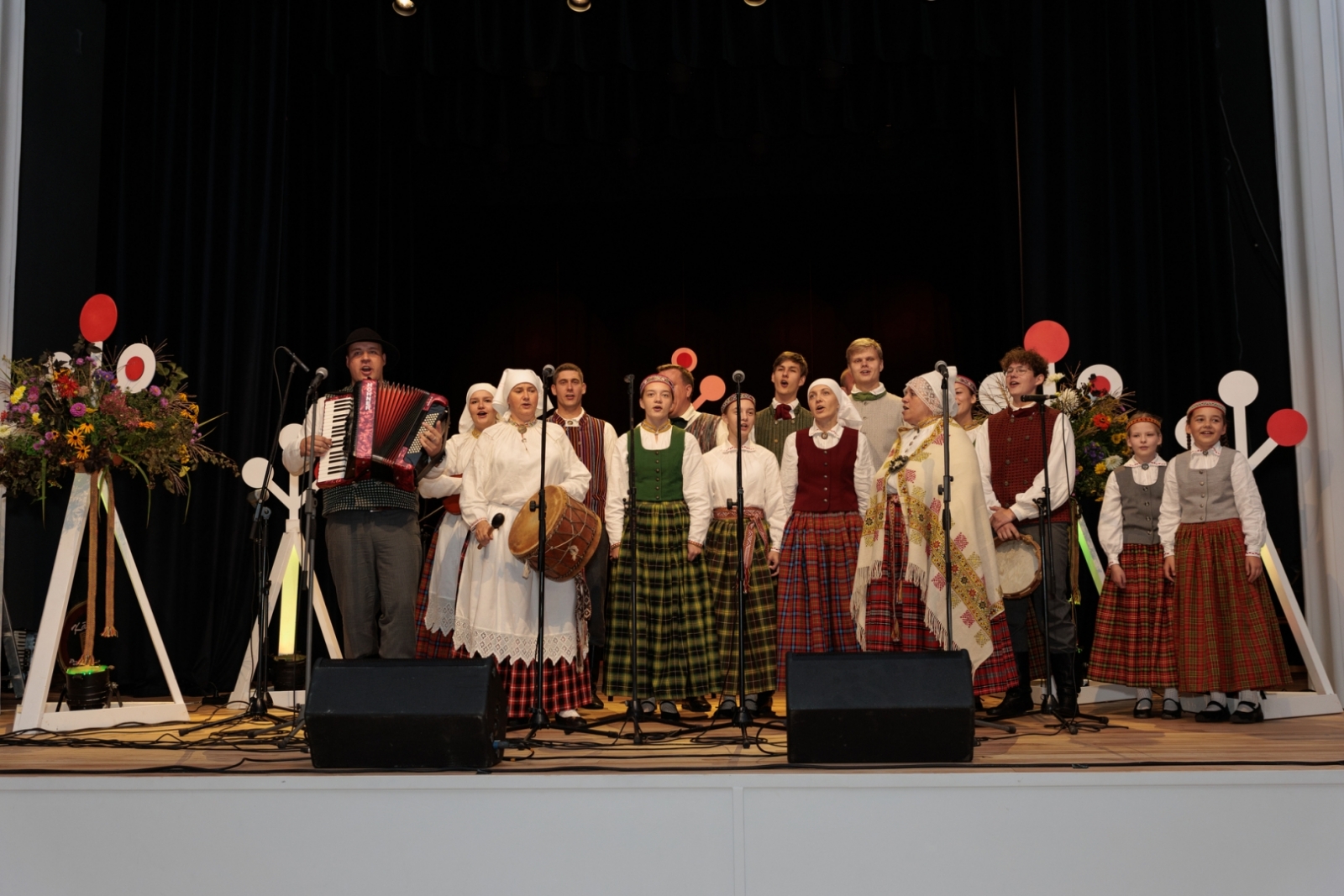 23. Latvijas tautas muzikantu un kapelu saiets un 19. Starptautiskais folkloras festivāls “Rudynoji”