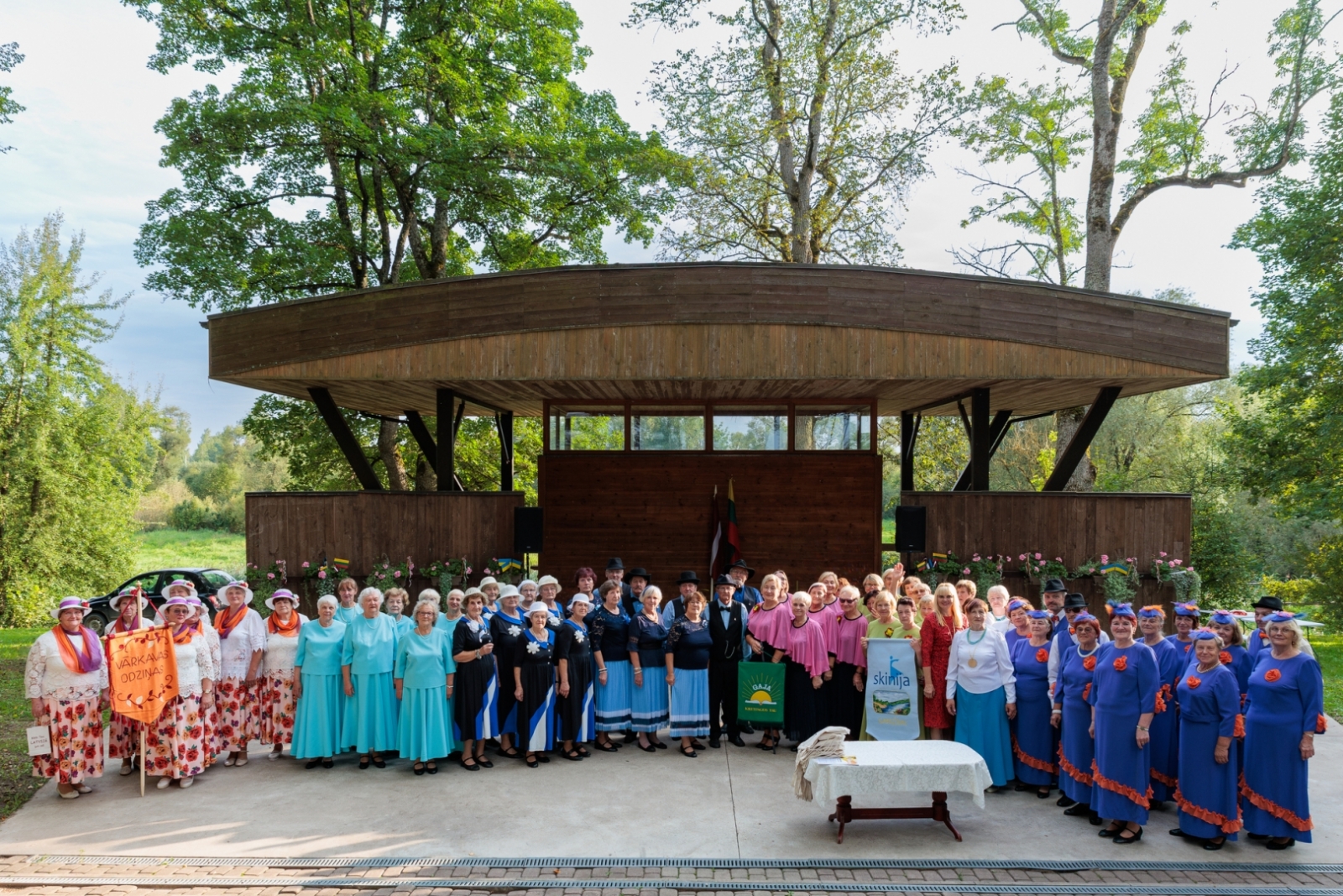 Starptautiskais senioru deju festivāls "Mēs bijām trīs māsiņas"