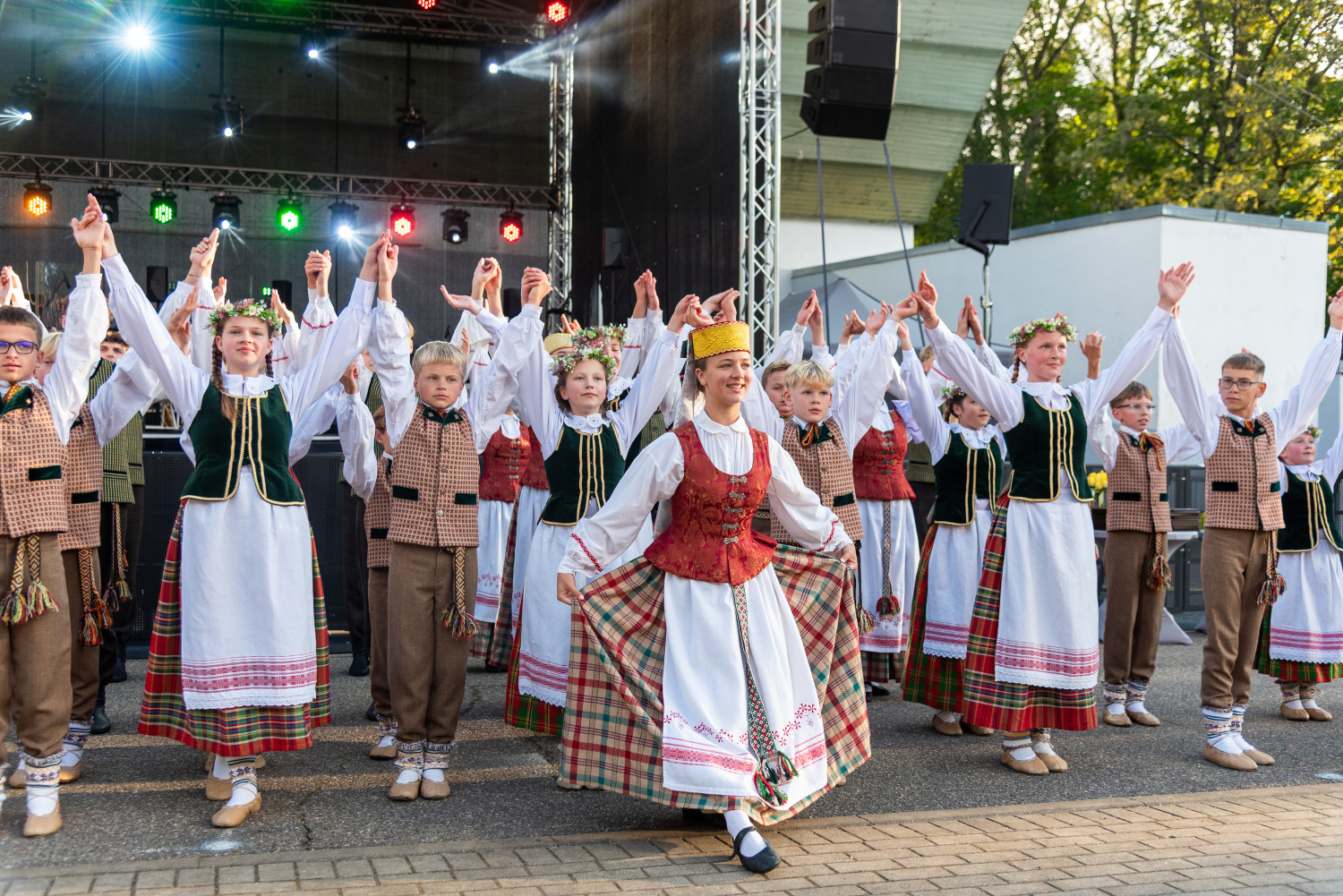 Svētku koncertprogramma (pilsētas svētku 2. diena)