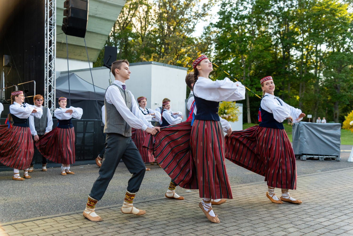 Svētku koncertprogramma (pilsētas svētku 2. diena)