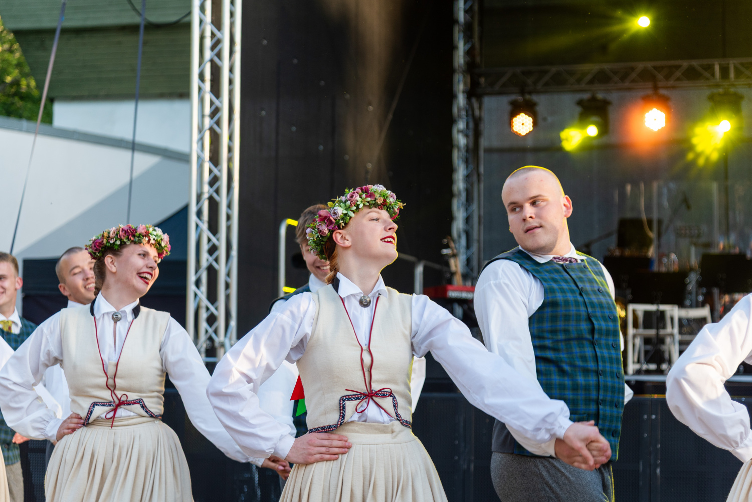 Svētku koncertprogramma (pilsētas svētku 2. diena)