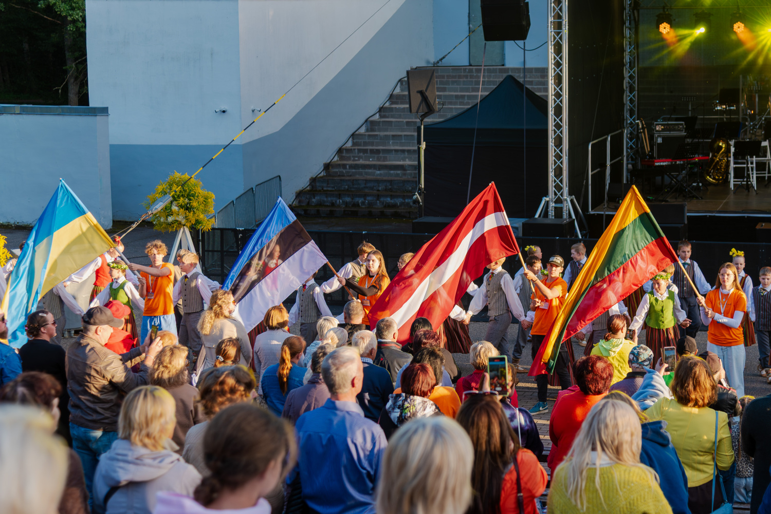Svētku koncertprogramma (pilsētas svētku 2. diena)