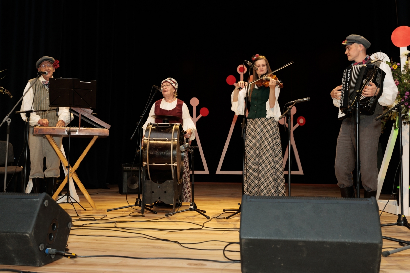 23. Latvijas tautas muzikantu un kapelu saiets un 19. Starptautiskais folkloras festivāls “Rudynoji”