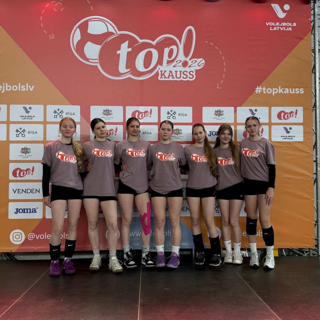 Preiļu 1. pamatskolas jaunajām volejbolistēm 2. vieta “top!” kausā