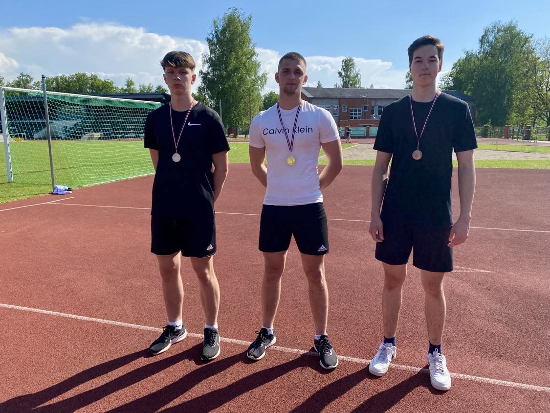 Aizvadītas Preiļu novada BJSS sacensības vieglatlētikas mešanas 3-cīņā U-14, U-16 un U-18/20