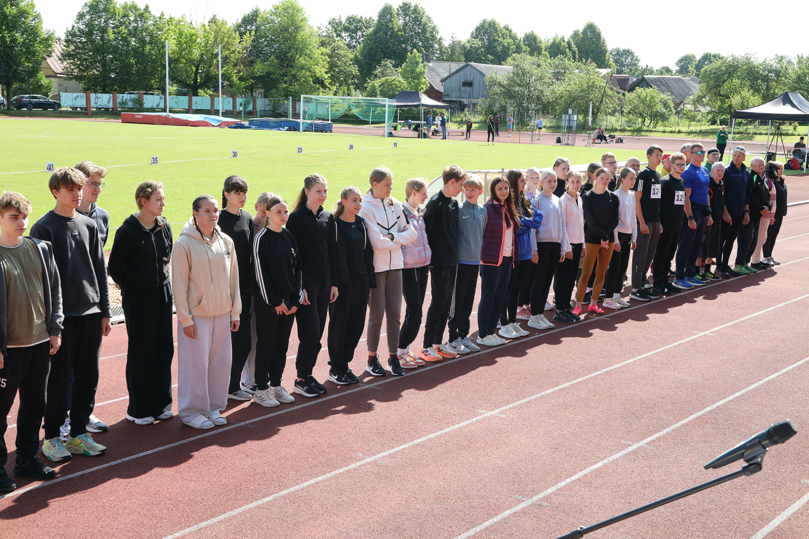 Preiļu stadionā sportiski svinam 2025. gada Jāņus 