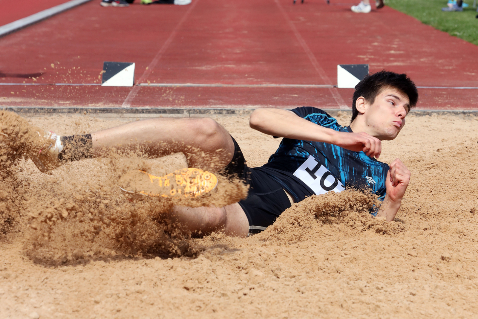 Preiļu stadionā sportiski svinam 2025. gada Jāņus 