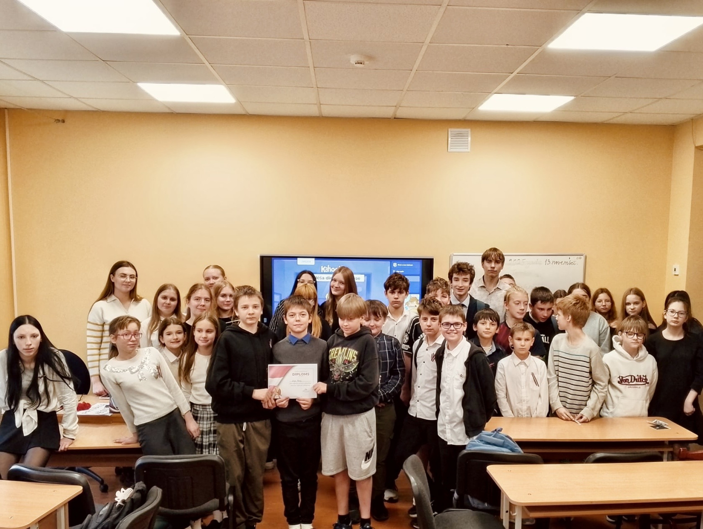 	Mobilā jaunatnes darba ietvaros - Kahoot viktorīna patriotiskās noskaņās