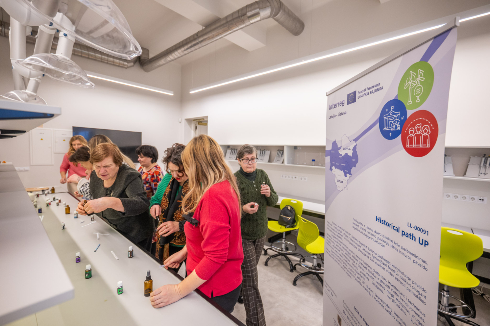 Pašvaldības pārstāvji piedalās kopienu saliedējošā pasākumā “Veselīgi un priecīgi Ziemassvētki” Utenas muižā