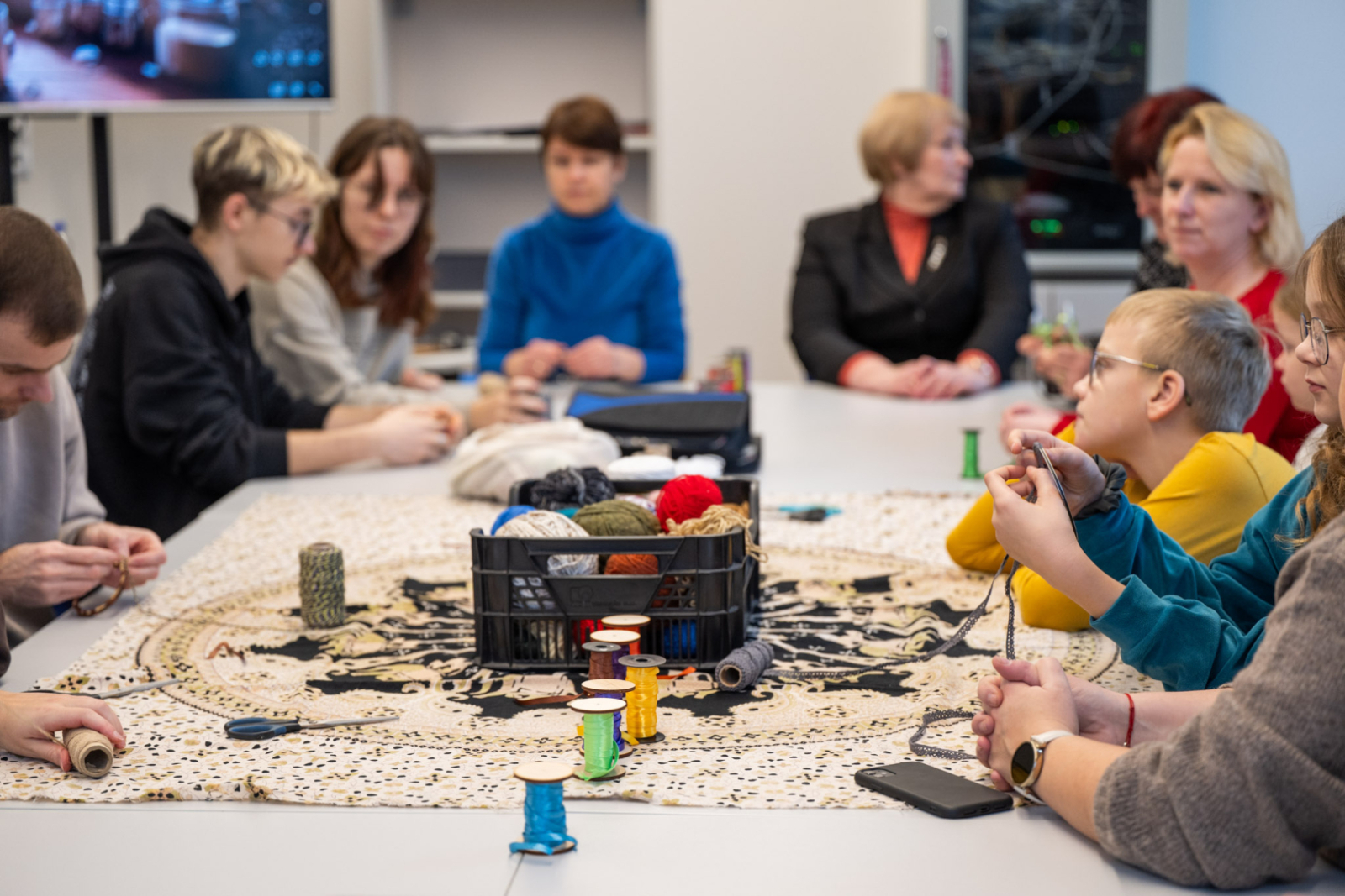 Pašvaldības pārstāvji piedalās kopienu saliedējošā pasākumā “Veselīgi un priecīgi Ziemassvētki” Utenas muižā