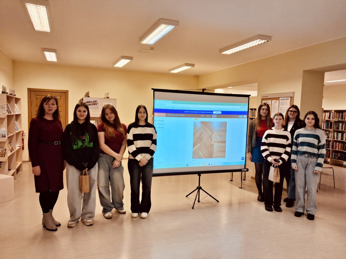 Aizvadīta interaktīva spēle "Mana Latvija. Mana atbildība" kopā ar Riebiņu MJIC "Pakāpieni" un Riebiņu bibliotēku