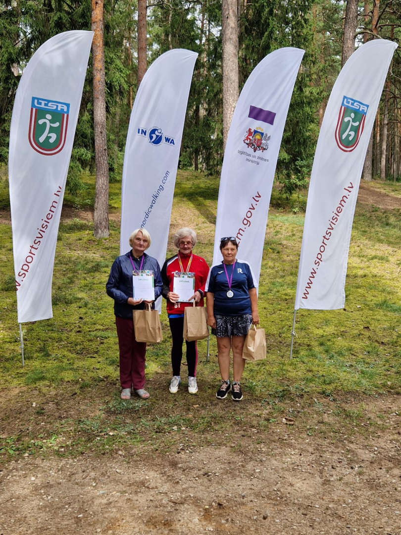 Aglonas ātrsoļotāji izcili aizvadīja 5. posmu Latvijas čempionātā nūjošanā un 4. posmu iešanas sacensībās 2025