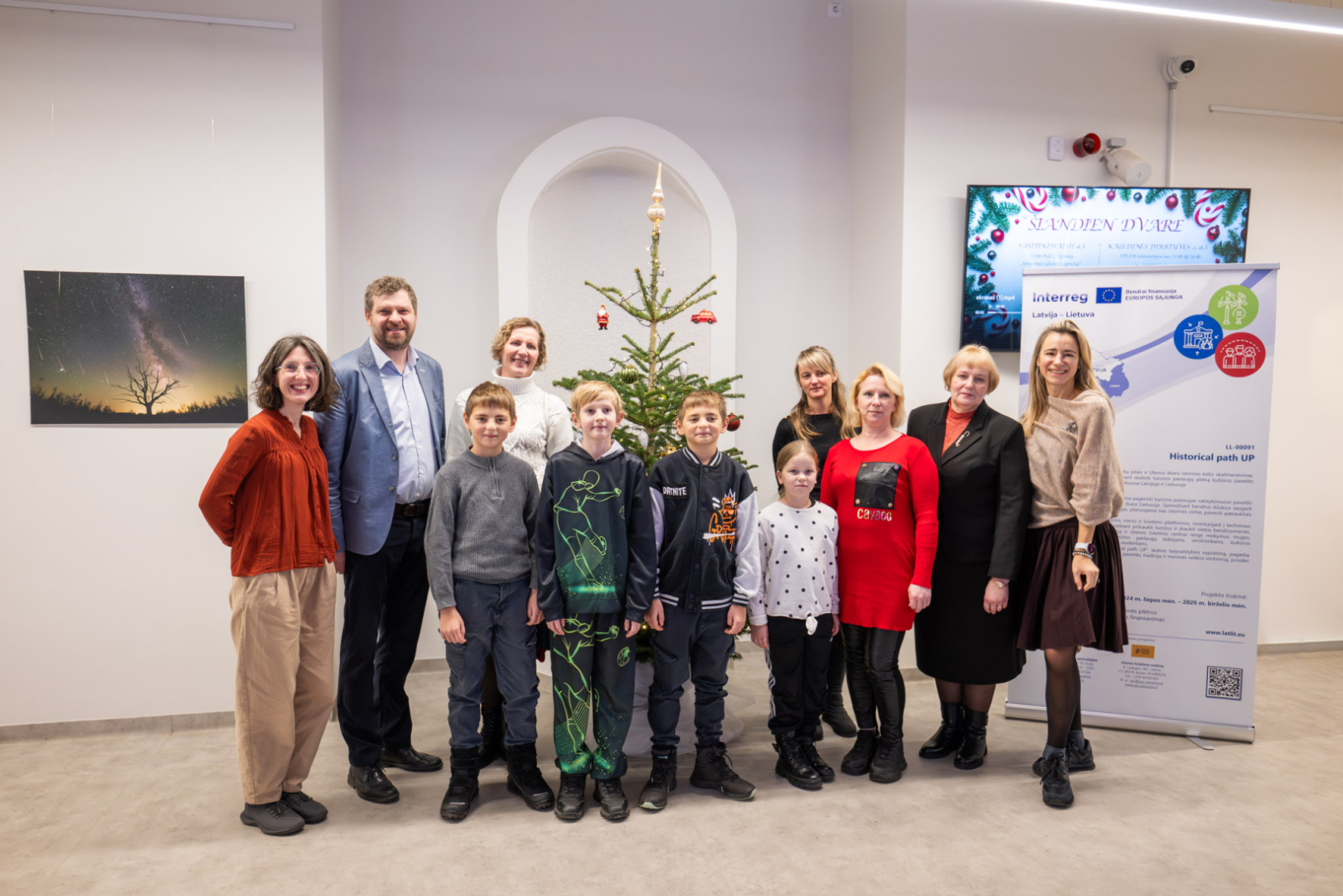 Pašvaldības pārstāvji piedalās kopienu saliedējošā pasākumā “Veselīgi un priecīgi Ziemassvētki” Utenas muižā