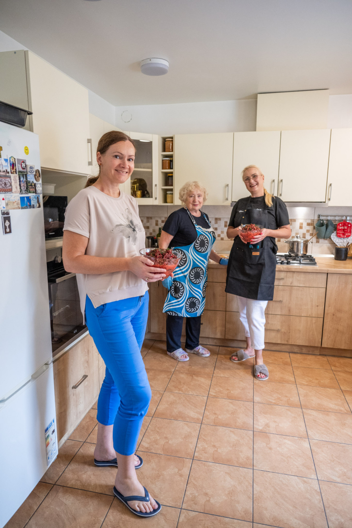 Preiļu novada komanda Utenā gleznoja Jēzus ikonas