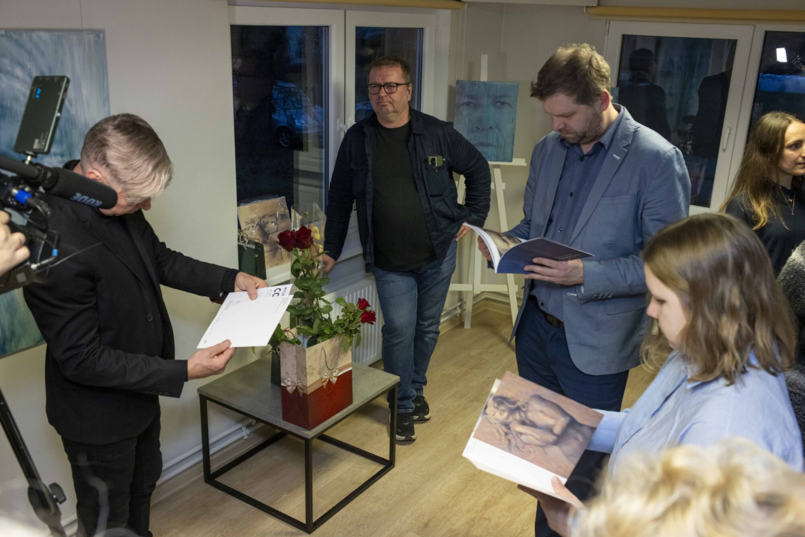 Roberta Mūka muzejā Galēnos atklāta Rituma Ivanova personālizstāde “Tikšanās”