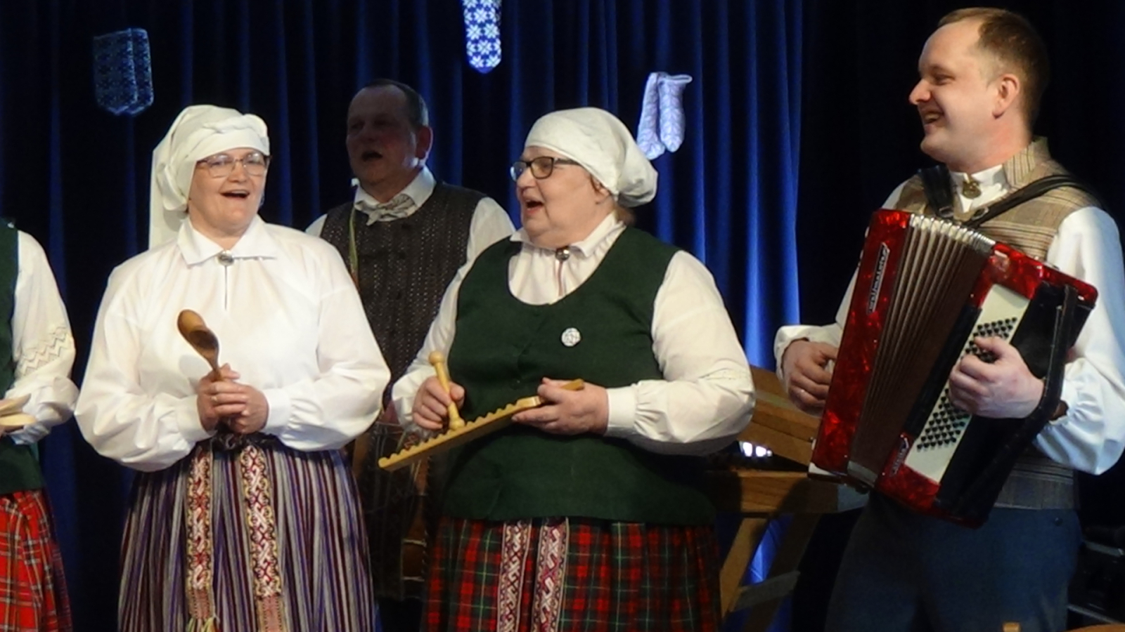 Saunas Tautas namā aizvadīts pasākums "Pavasara daudzynuošona"