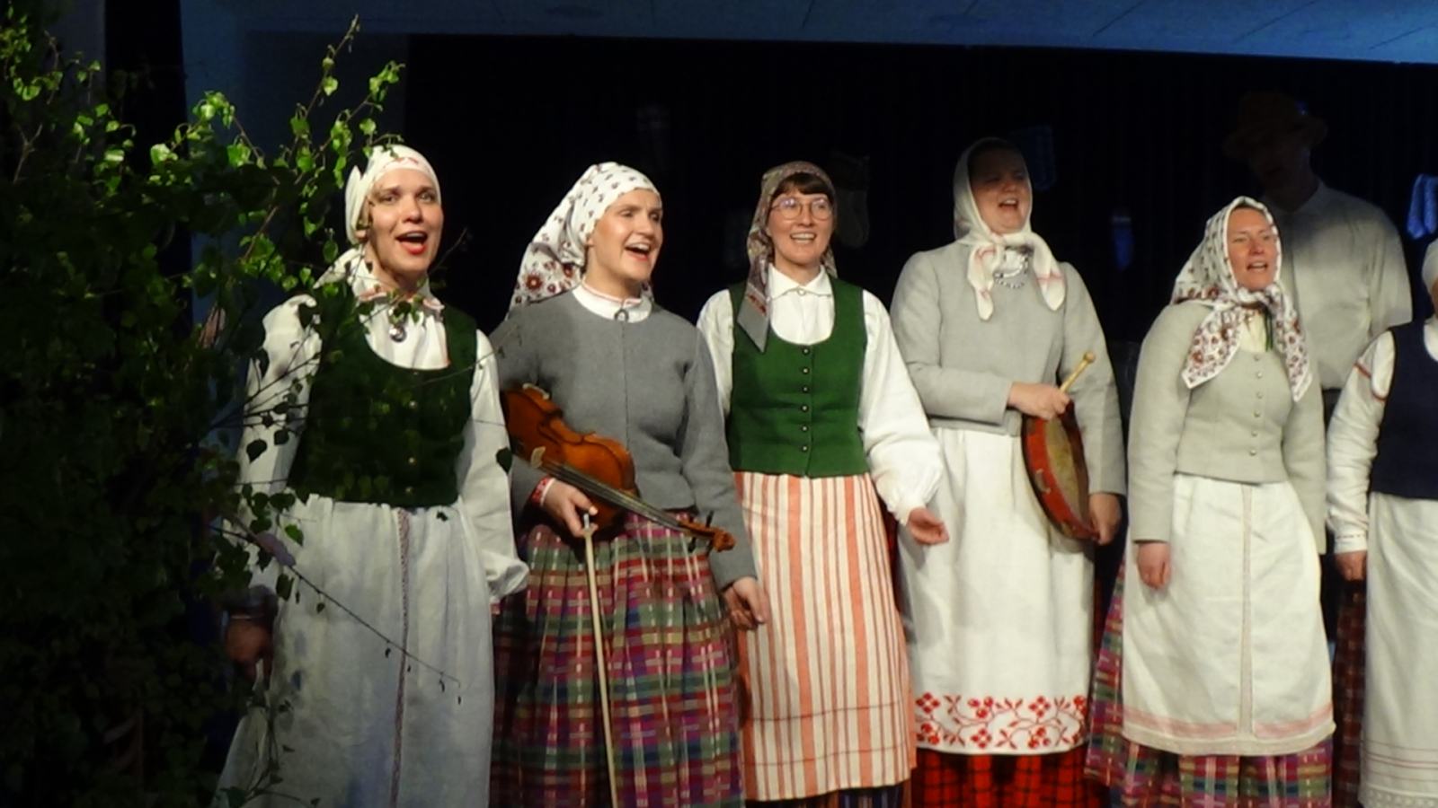 Saunas Tautas namā aizvadīts pasākums "Pavasara daudzynuošona"