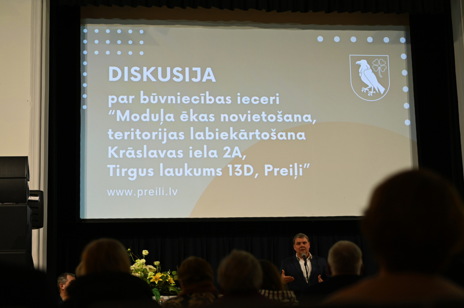 diskusija par būvniecības ieceri “Moduļa ēkas novietošana, teritorijas labiekārtošana Krāslavas iela 2A, Tirgus laukums 13D, Preiļi”
