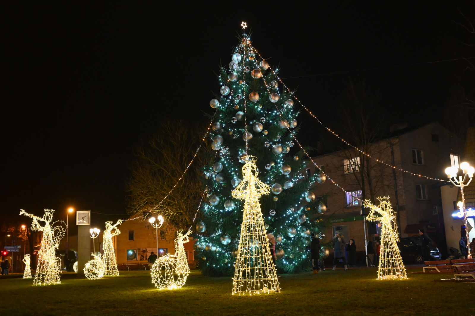 Preiļos ienāk Ziemassvētki