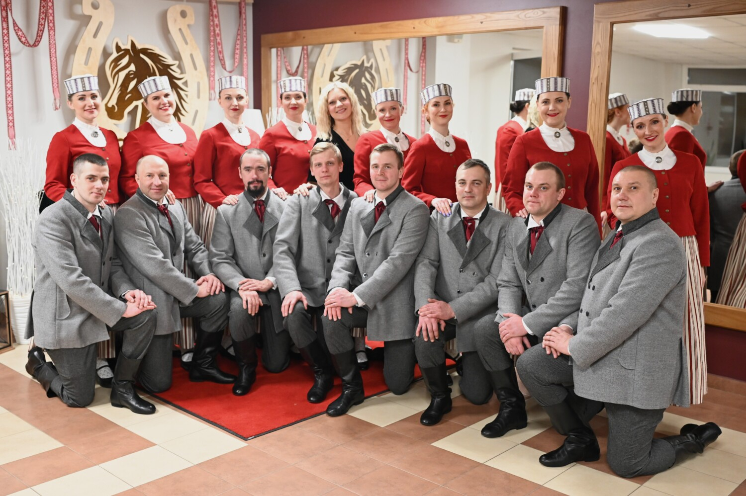 Tautas deju kolektīvu sadancis "Ziemas danči"