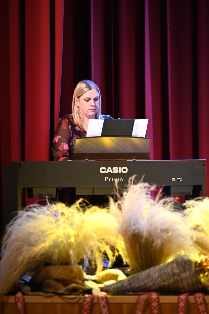 Tautas deju kolektīvu sadancis "Ziemas danči"