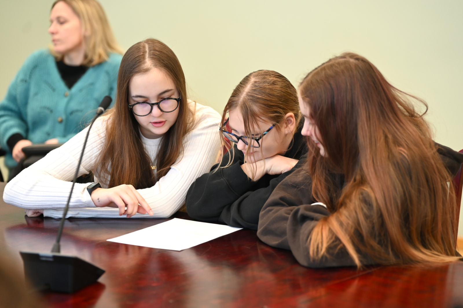 Preiļu 1. pamatskolas skolēni iepazīst pašvaldības budžeta veidošanas procesus