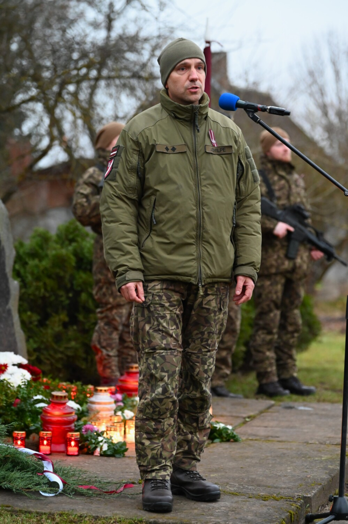 Piemiņas brīdis pie Lāčplēša kara ordeņa kavaliera Ignata Beča piemiņas akmens