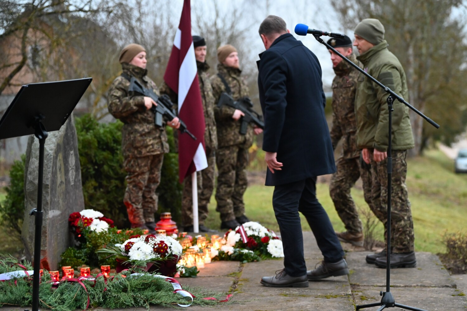 Piemiņas brīdis pie Lāčplēša kara ordeņa kavaliera Ignata Beča piemiņas akmens