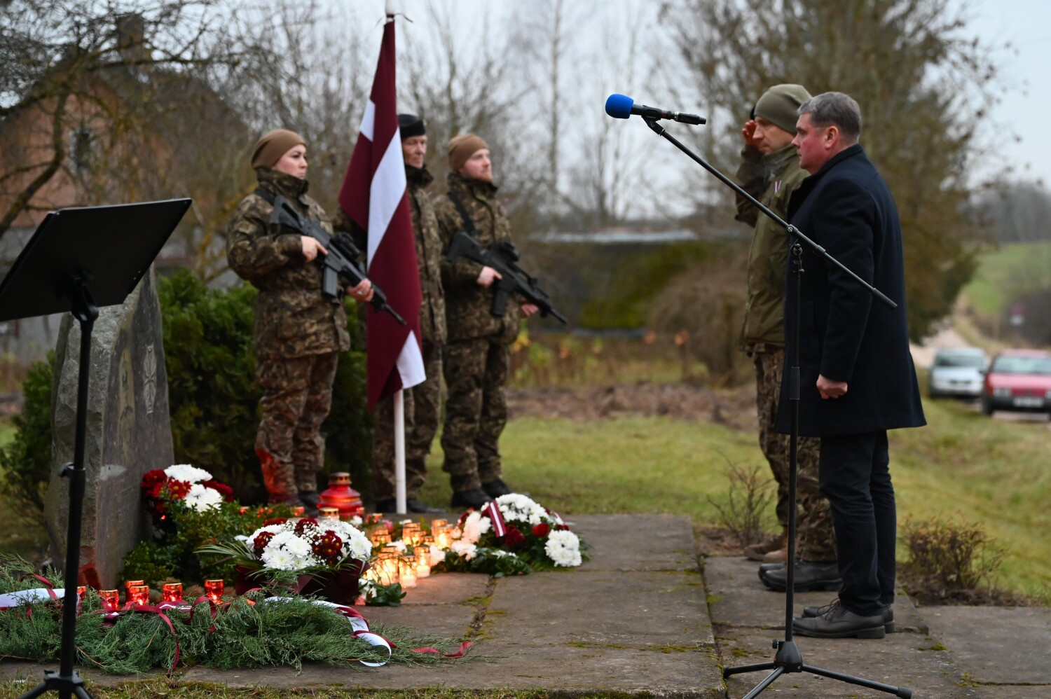 Piemiņas brīdis pie Lāčplēša kara ordeņa kavaliera Ignata Beča piemiņas akmens