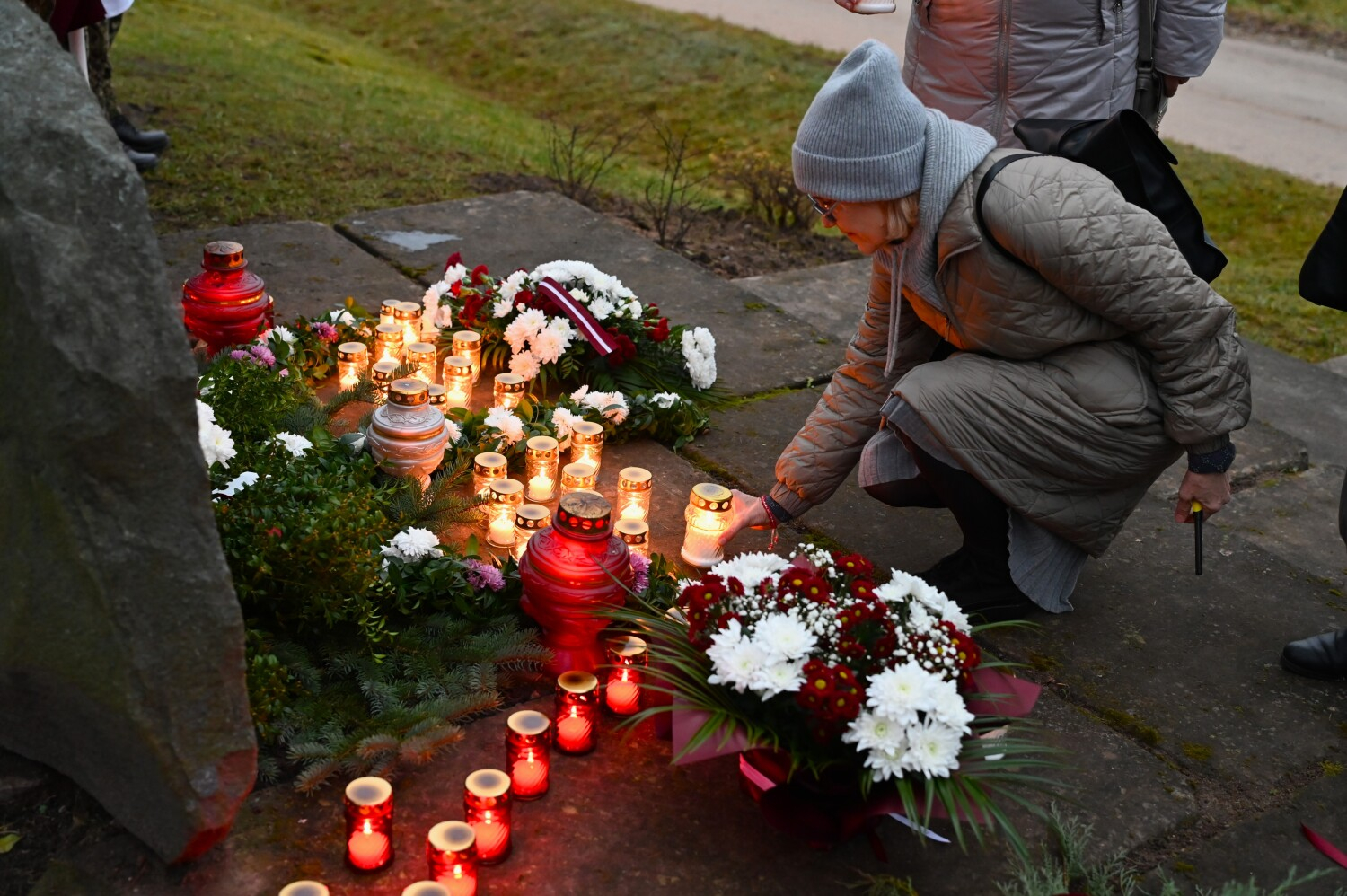 Piemiņas brīdis pie Lāčplēša kara ordeņa kavaliera Ignata Beča piemiņas akmens